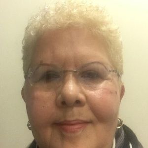 Meet your Posher, Dolores